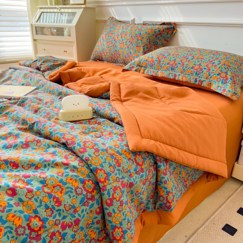 Large double summer quilt: 220x240cm]